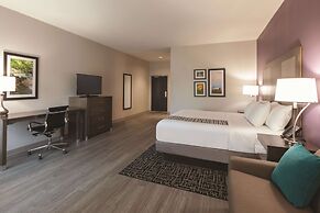 La Quinta Inn & Suites by Wyndham Terre Haute