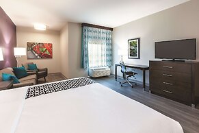La Quinta Inn & Suites by Wyndham Terre Haute