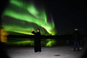 Aurora Deluxe Vacation Guest House