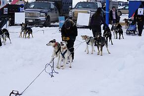 Aurora Deluxe Vacation Guest House