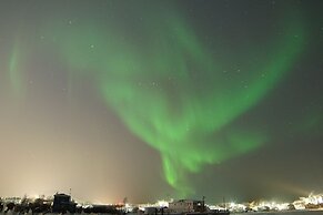 Aurora Deluxe Vacation Guest House