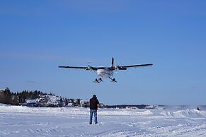 Aurora Deluxe Vacation Guest House