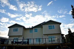 Aurora Deluxe Vacation Guest House