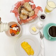 Dolce Lobo Boutique Stay