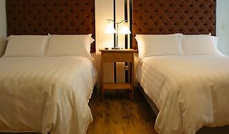 Dolce Lobo Boutique Stay