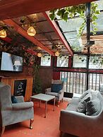 Dolce Lobo Boutique Stay