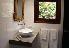 Dolce Lobo Boutique Stay