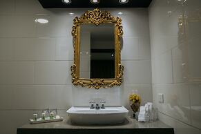 Dolce Lobo Boutique Stay