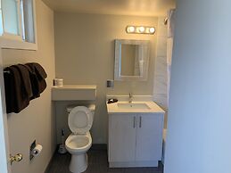 Okanagan Royal Park Inn by Elevate Rooms