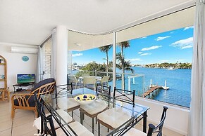 Amazing Waterfront Views Sunshine Coast H330