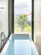 Hotel & Pool Villa Attirance