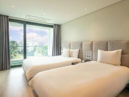 Hotel & Pool Villa Attirance