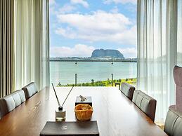 Hotel & Pool Villa Attirance