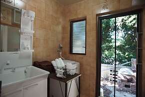 private hotel WALKERS NAKIJIN