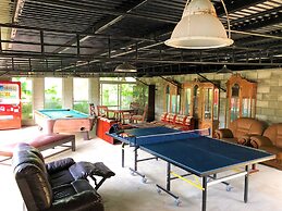 private hotel WALKERS NAKIJIN