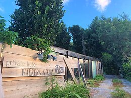 private hotel WALKERS NAKIJIN