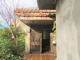 private hotel WALKERS NAKIJIN