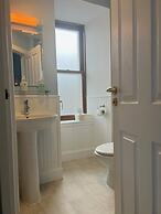 Fort Charlotte Guesthouse