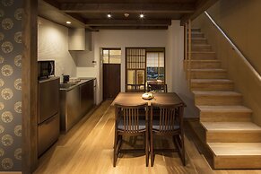 THE MACHIYA VILLA: Sanjo Shirakawa Koji