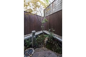 THE MACHIYA VILLA: Sanjo Shirakawa Koji