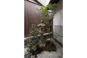 THE MACHIYA VILLA: Sanjo Shirakawa Koji