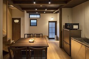 THE MACHIYA VILLA: Sanjo Shirakawa Koji