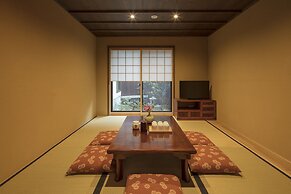 THE MACHIYA VILLA: Sanjo Shirakawa Koji