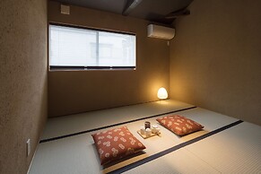 THE MACHIYA VILLA: Sanjo Shirakawa Koji