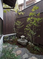 THE MACHIYA VILLA: Sanjo Shirakawa Koji