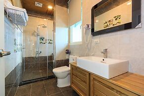 Gu-Ji Gu-Ji Garden B&B