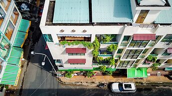 Winter Spring Homestay