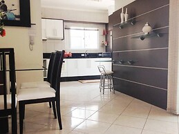 Apartamento a 200m do Mar BCHost 17