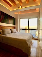 DELUXE HIGHRISE RIVER & CITY VIEW FLATS GYE