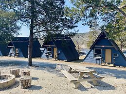 Calm Waters Cabin Resort