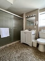 335 Ocean Walk Apartments