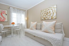 335 Ocean Walk Apartments