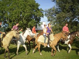 Estancia Aguila Blanca