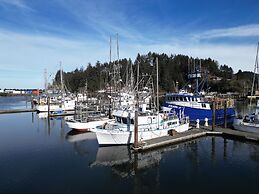 Winchester Bay Inn