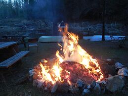 Yosemite Paradise Inn