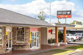 Nightcap at Horse and Jockey Hotel Warwick