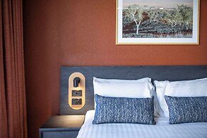 Nightcap at Horse and Jockey Hotel Warwick