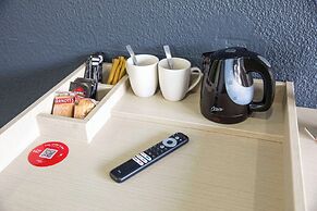 Nightcap at Horse and Jockey Hotel Warwick