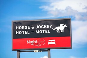 Nightcap at Horse and Jockey Hotel Warwick