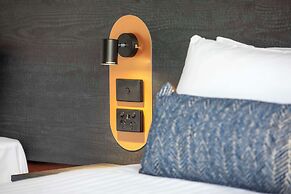 Nightcap at Horse and Jockey Hotel Warwick