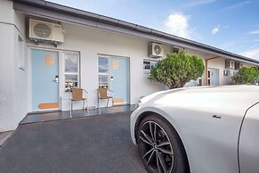 Nightcap at Horse and Jockey Hotel Warwick