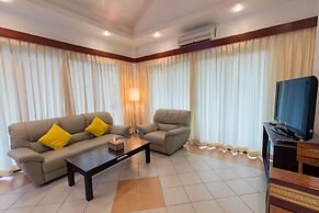 Kata Pool Apartments