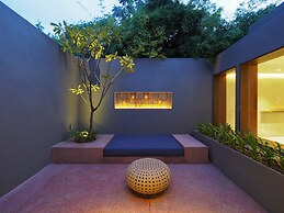 The Bale Phnom Penh by LifestyleRetreats