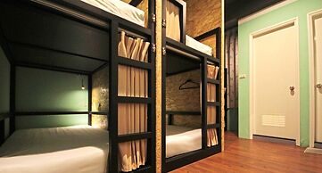 Tourist Bunny - Hostel