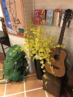 Tourist Bunny - Hostel