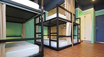 Tourist Bunny - Hostel